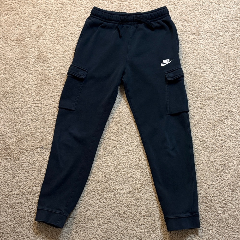 Nike Kids black Cargo Joggers Boys L